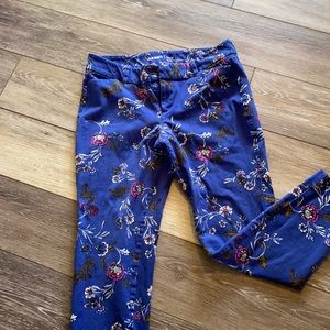 Patterned Pixie Pants size 6